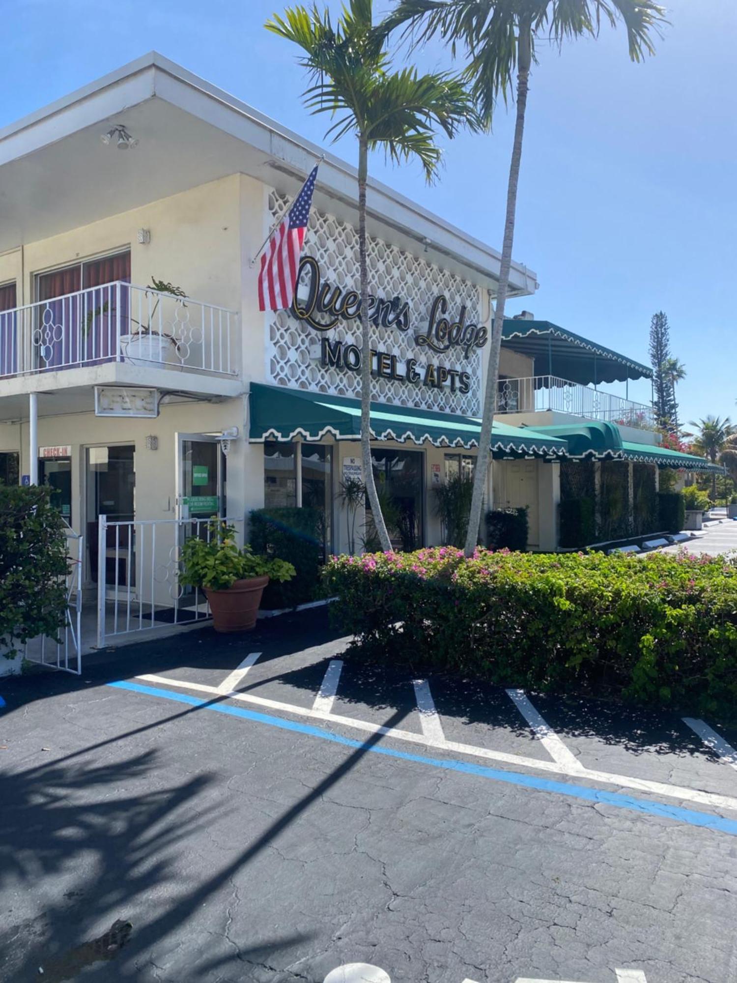 Queens Lodge Motel 西棕榈滩 外观 照片